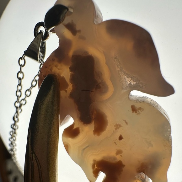 Pink/Cotton Candy Agate Leaf Pendant on Silver Copper Chain - Picture 9 of 10